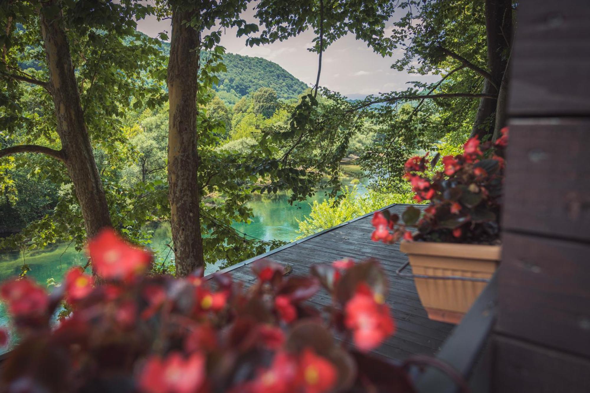 Hotel Tazz - River Front Oasis Collection Bihać Eksteriør billede